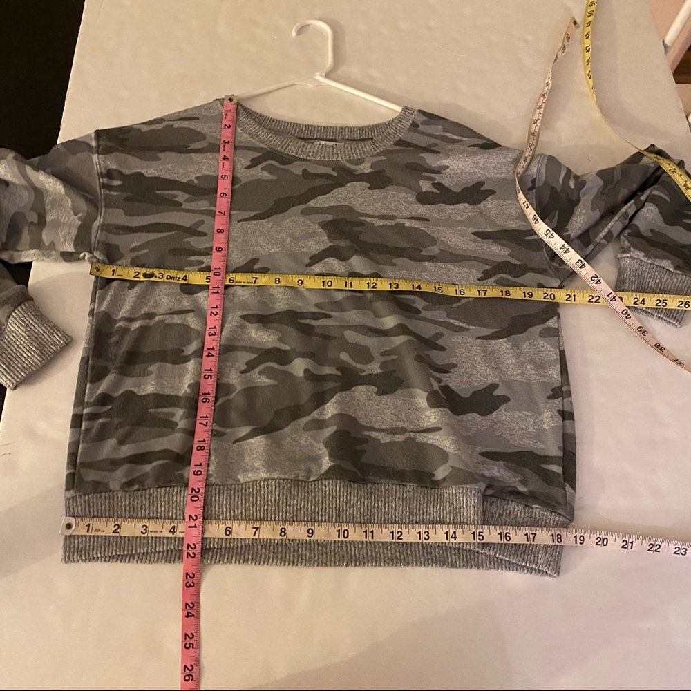 Splendid Super Soft Pullover Sweatshirt Camouflag… - image 8